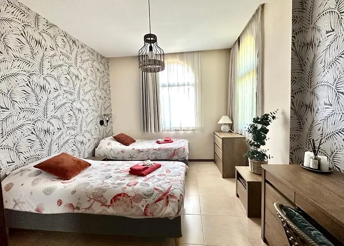 Private Seaview In Blacksearama - 1st Line